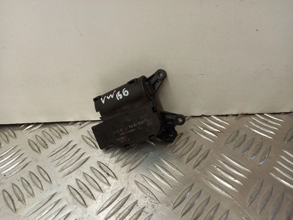 Gaisa aizvara motoriņš/aktuators 1K0907511B