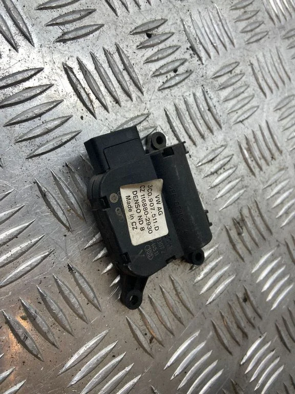 Air flap motor/actuator 3C0907511D