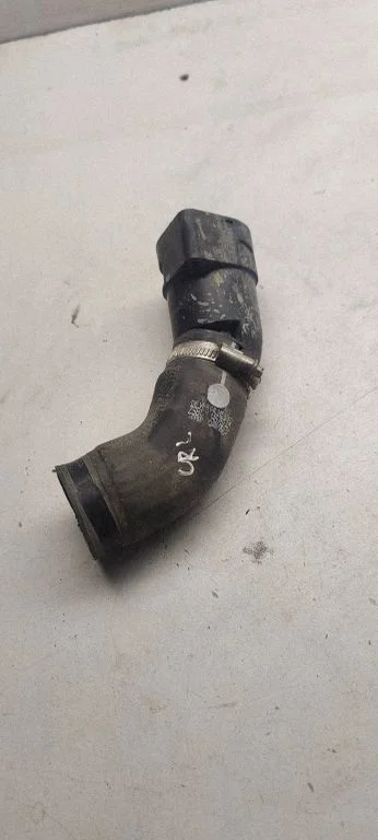 Turbo air intake inlet pipe/hose 04L145828D