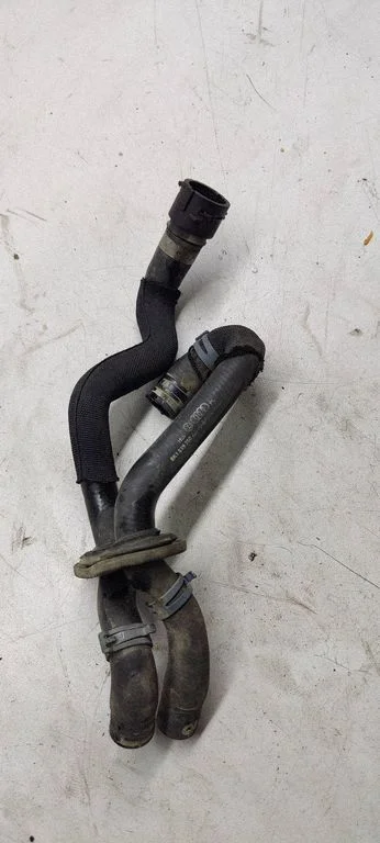 Engine coolant pipe/hose 8k1819350ab