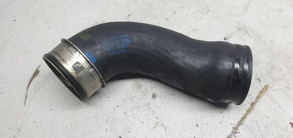 Intercooler hose/pipe 3C0145838B