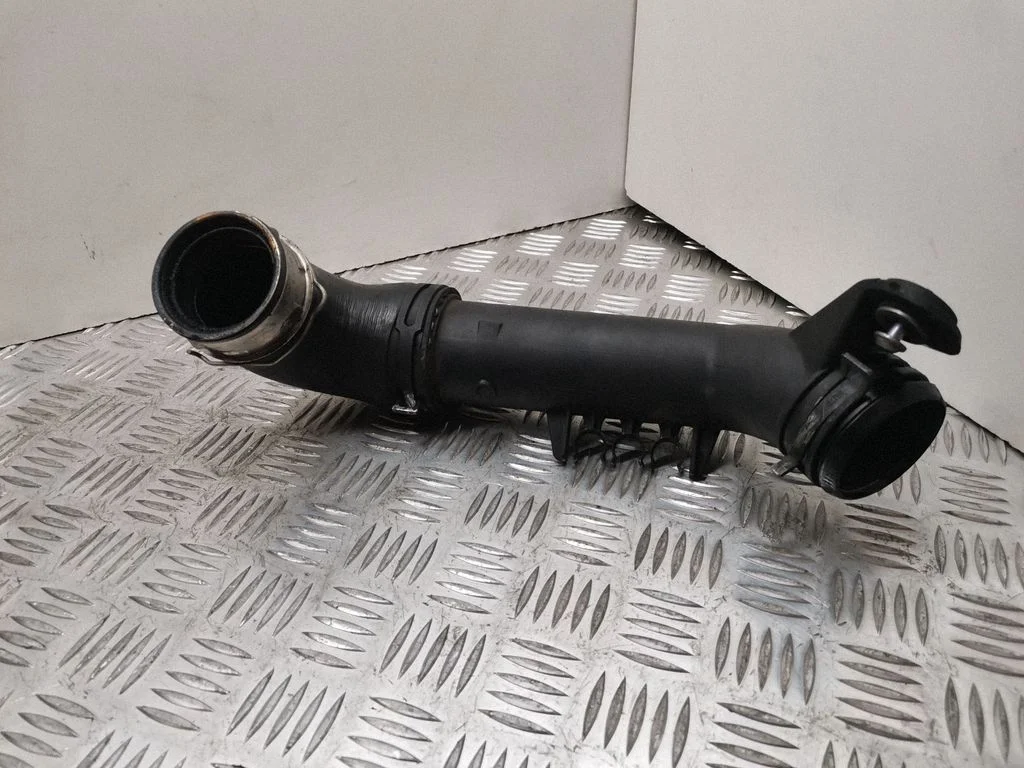 Intercooler hose/pipe 3C0145770B