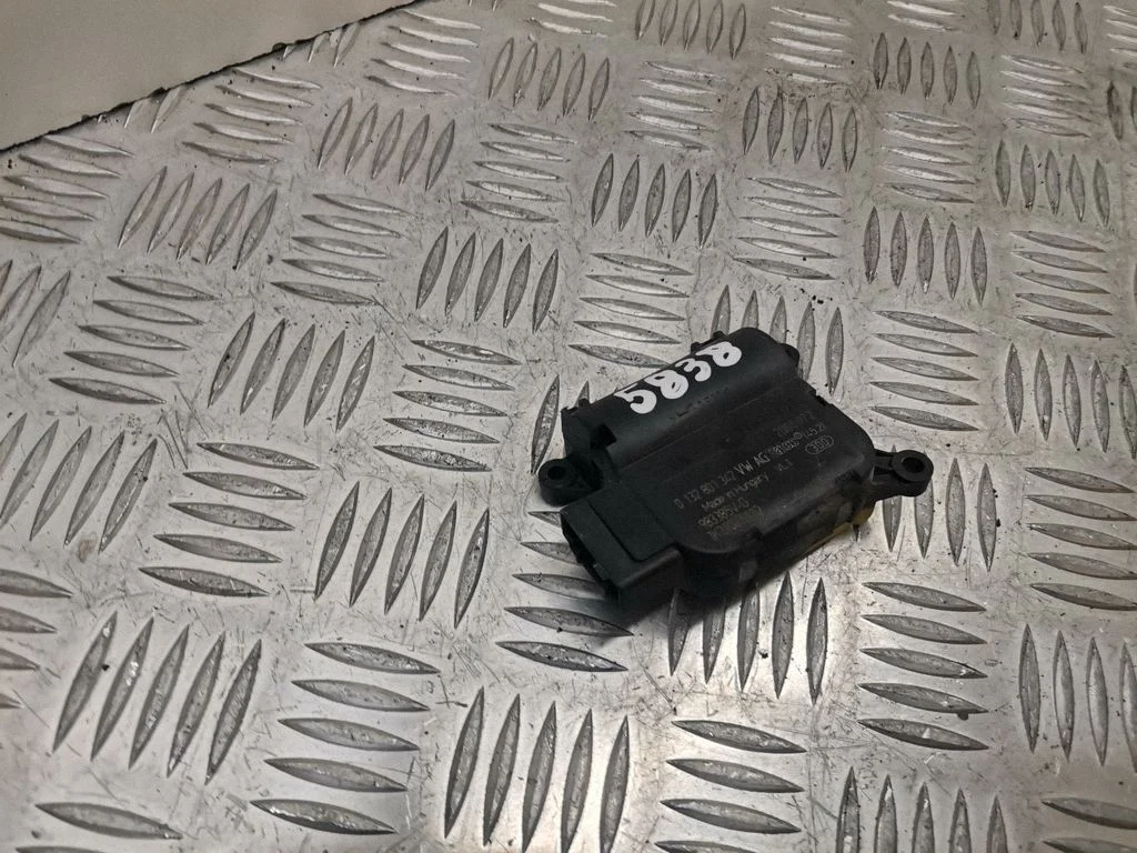Air flap motor/actuator – Volkswagen Passat B6 (2005-2010)