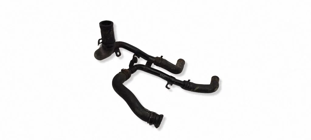 Przewody układu chłodzenia silnika 3C0121070F