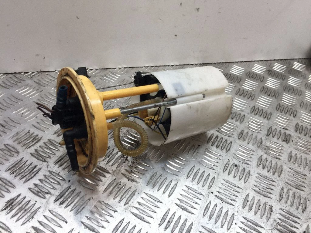 In-tank fuel pump – Volkswagen Passat B6 (2005-2010)