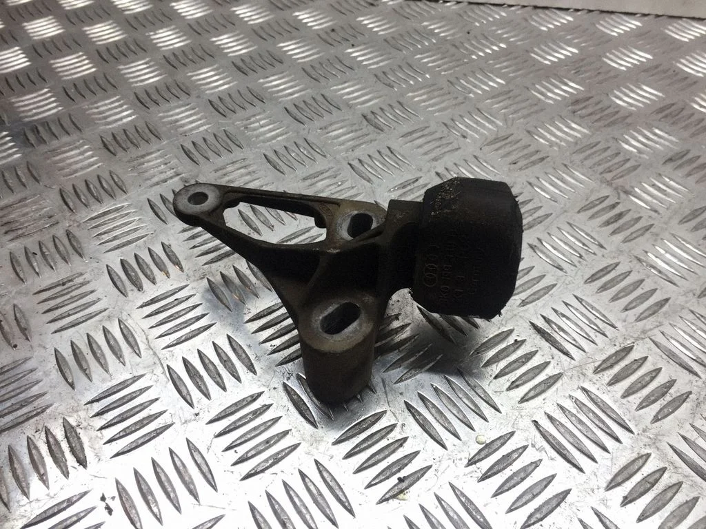 Engine mount bracket 8K0199339D