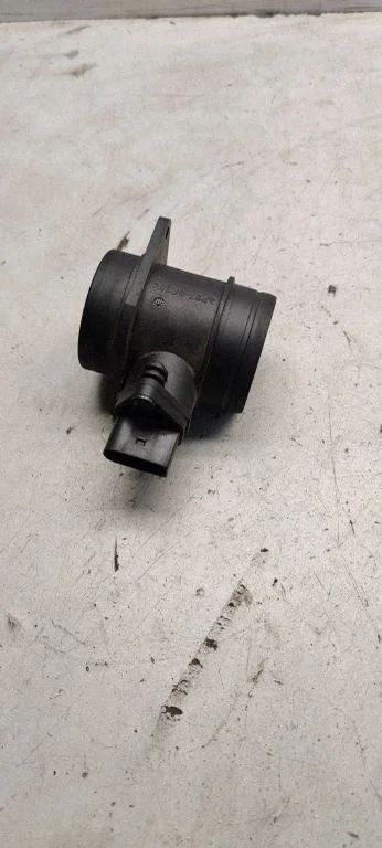 Mass air flow meter 038906461B