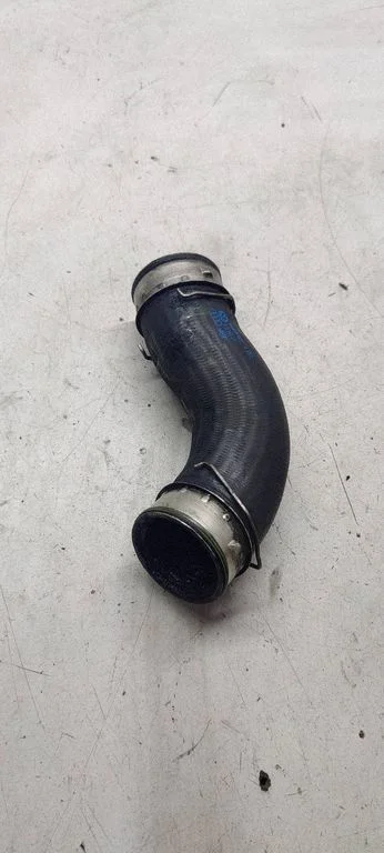 Intercooler hose/pipe