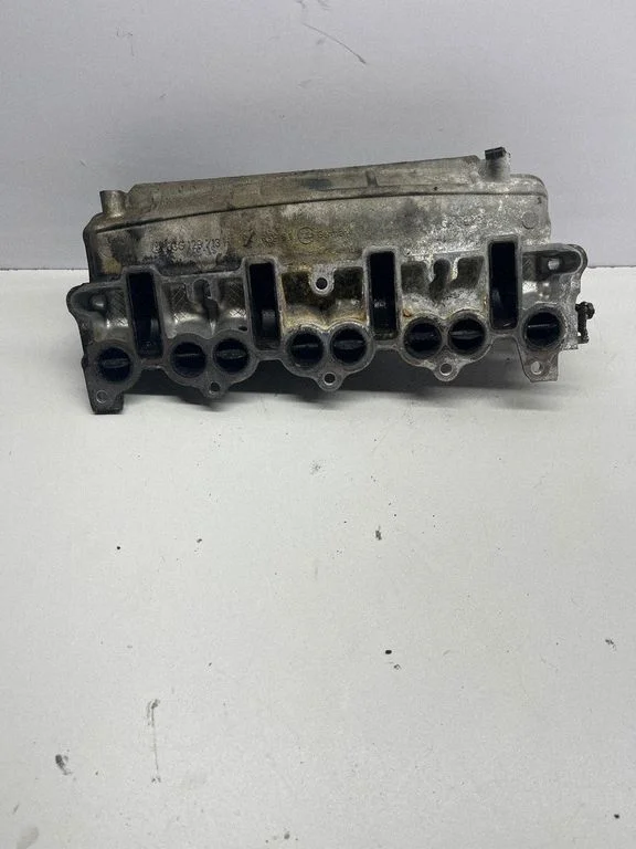 Ieplūdes kolektors – Audi A4 S4 B7 8E 8H (2005-2008)