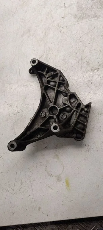 Engine mounting bracket 03L199207