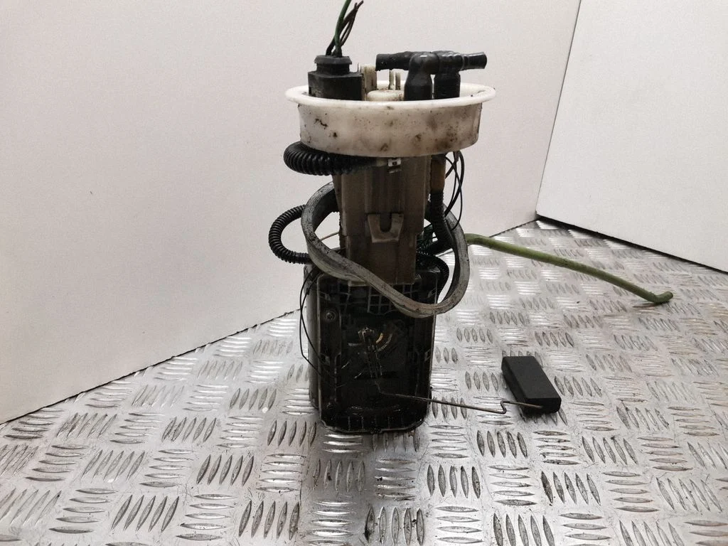 Kütusepump (paagis) 8E0919050D