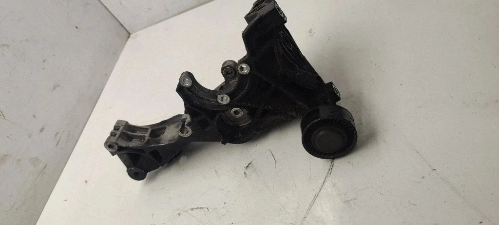 Generator/alternator bracket 03G903143D