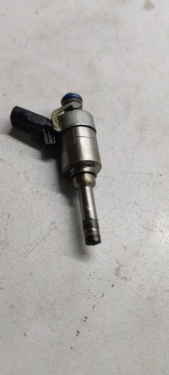 Fuel injector – Audi A4 Allroad B8 (2008-2016)