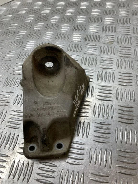 Mootori kinnituskronstein – Audi A6 Allroad C6 (2006-2011)