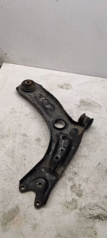 Front lower control arm/wishbone 5Q0407151L