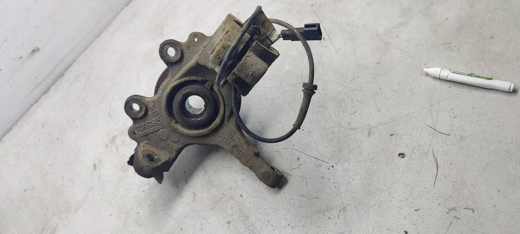 Eesmine rattarumm – Ford Focus C-MAX (2003-2010)