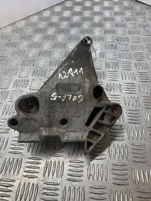 Engine mounting bracket – Volkswagen Golf Plus (2005-2013)
