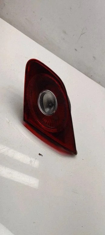 Tailgate rear/tail lights 3C8945258A