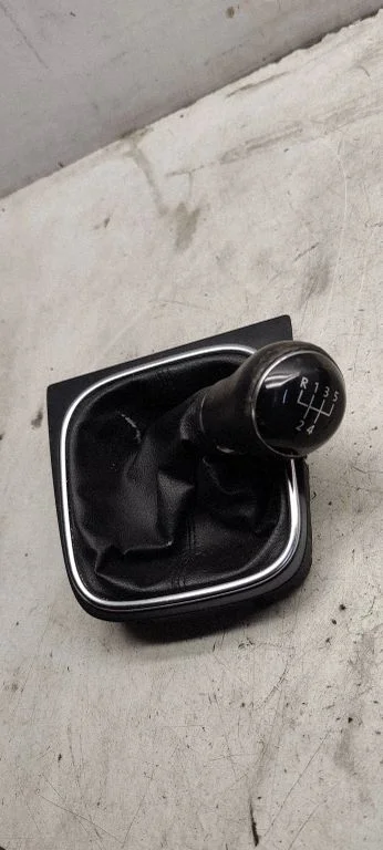 Gear selector mechanism 5K0711113Q