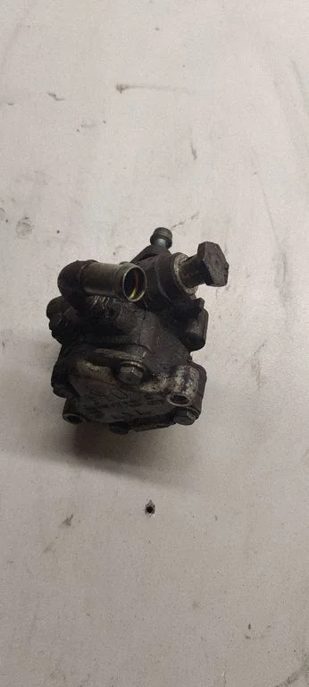 Roolivõimendi pump 800145177qe6