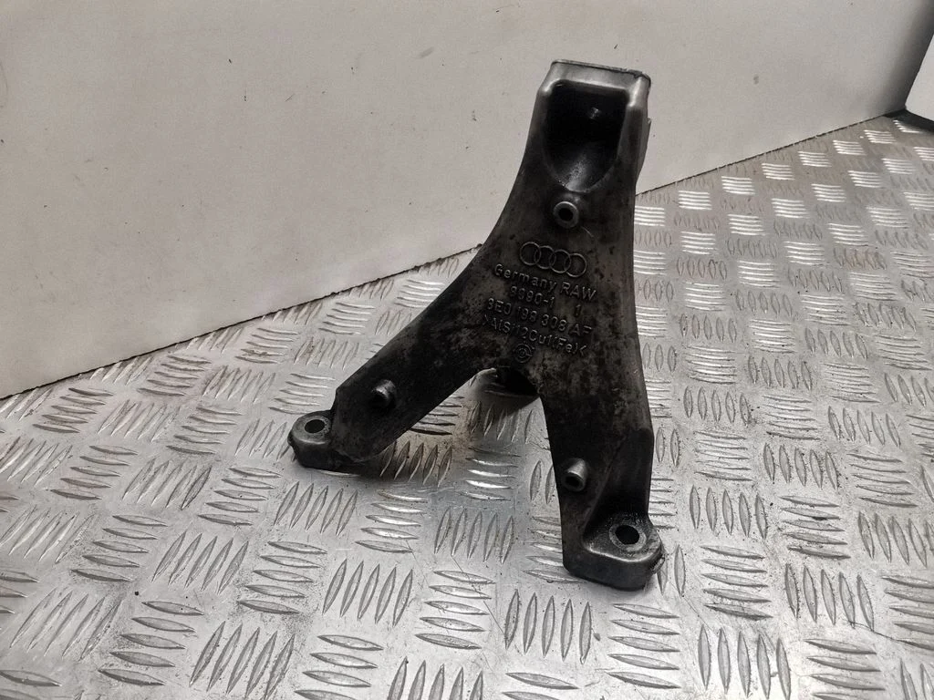 Engine mounting bracket 8E0199308AF