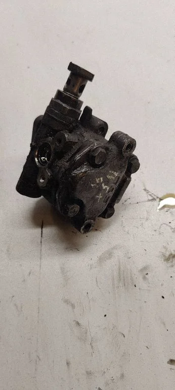 Roolivõimendi pump 800145177QE6