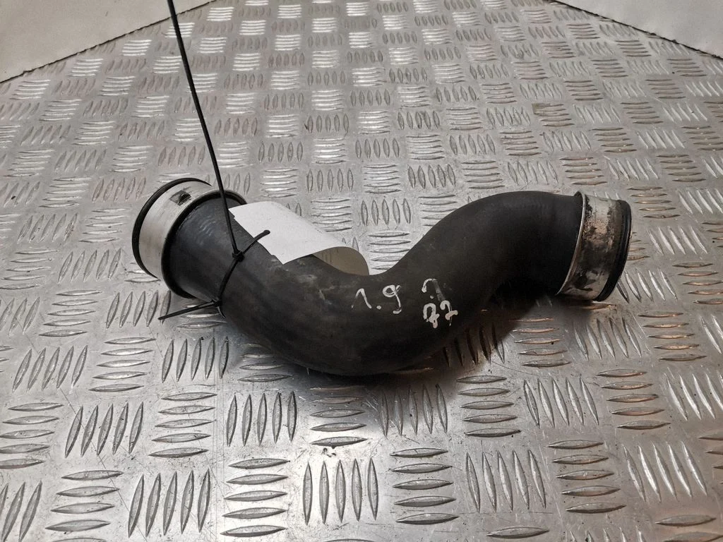 Intercooler hose/pipe 17074203B