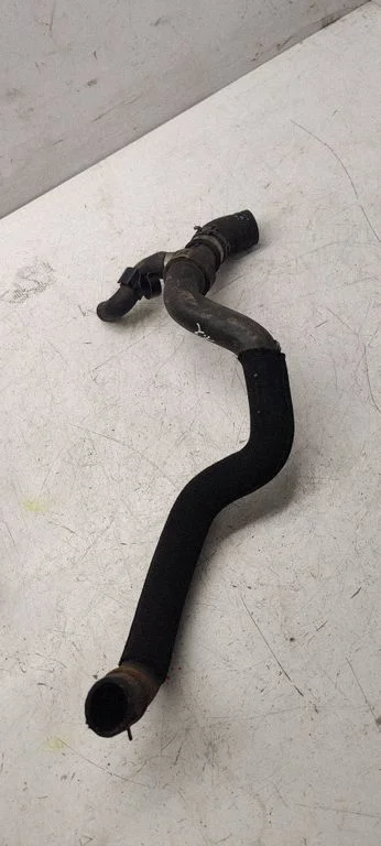 Variklio aušinimo vamzdelis (-ai)/ žarna (-os)