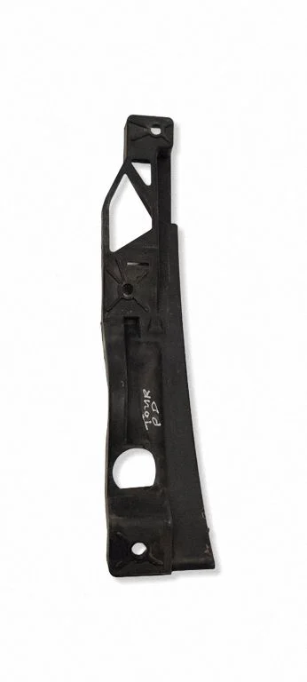 Front bumper mounting bracket 1T0807890