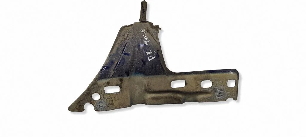 Fender mounting bracket 1T0821435