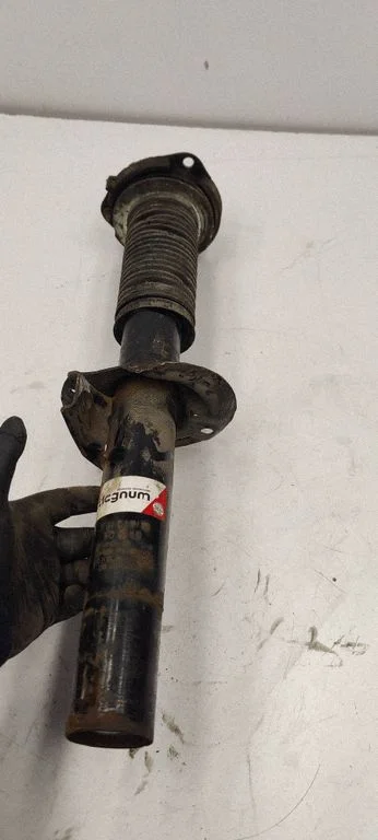 Front shock absorber/damper – Volkswagen Touran I (2003-2010)