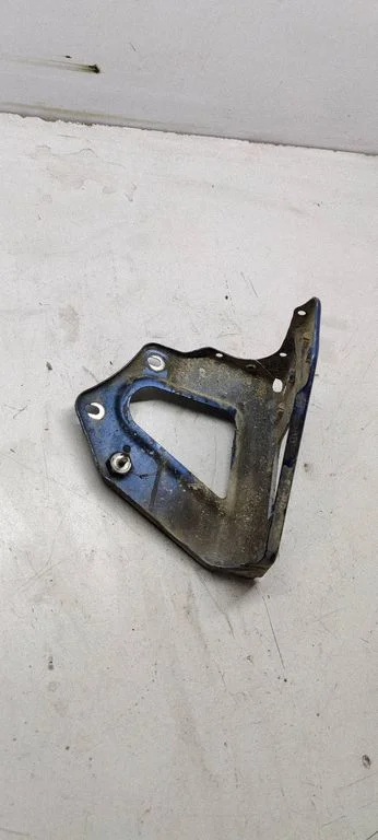 Poritiiva kinnitusklamber – Audi A6 Allroad C6 (2006-2011)