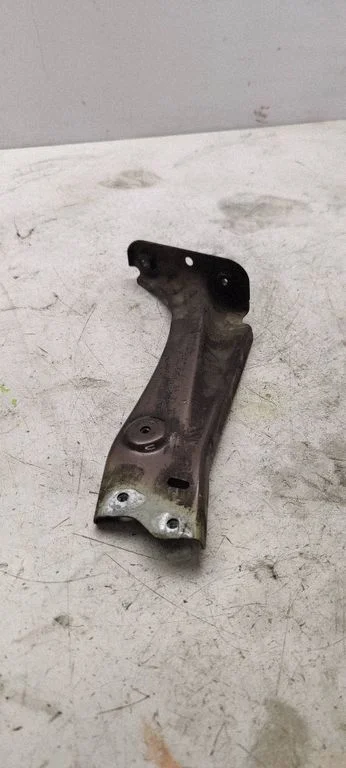 Fender mounting bracket 5E0821141