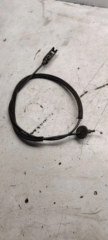Engine bonnet/hood lock release cable 1t0823591B