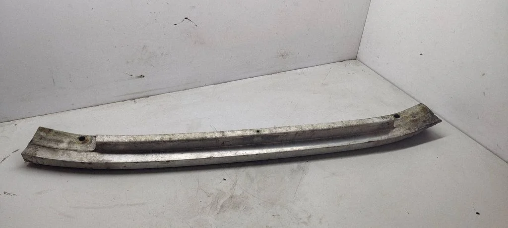 Front bumper cross member – Audi Q7 4L (2005-2015)