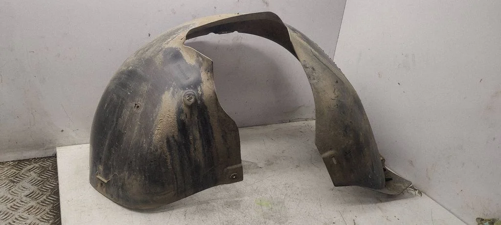 Front wheel arch liner splash guards 1K5805978B
