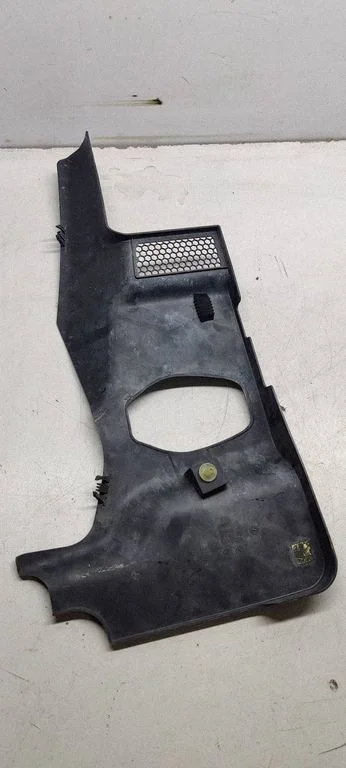 Wiper trim 8t1863052