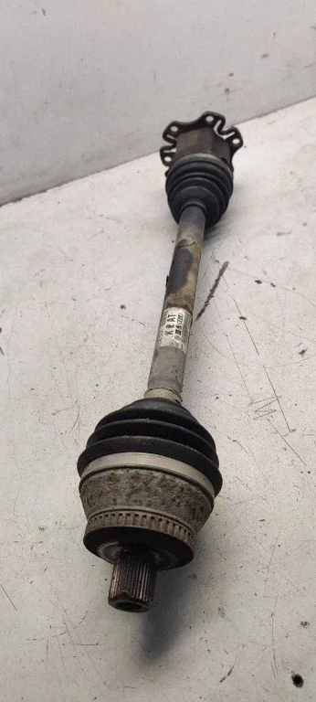 Front driveshaft 8e0407272at