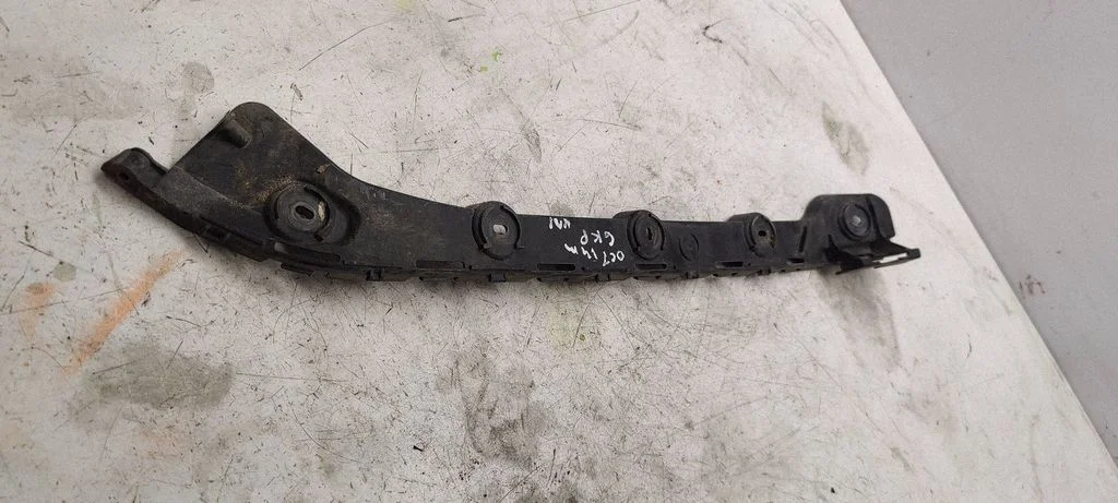 Rear bumper mounting bracket 5E9807393