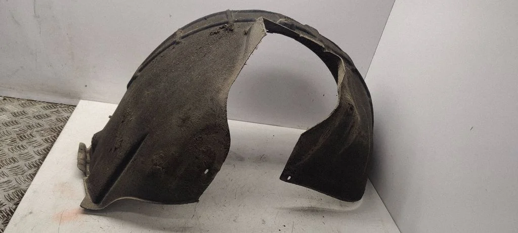 Front wheel arch liner splash guards – front left