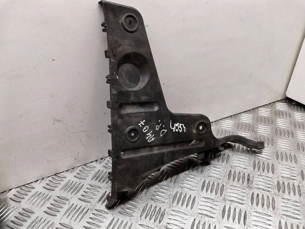 Mocowanie zderzaka tylnego – Audi A4 S4 B7 8E 8H (2005-2008)