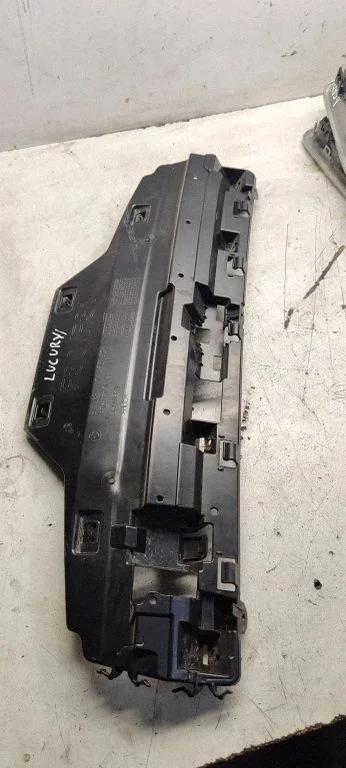 Rear bumper mounting bracket – BMW 3 Series F30 F35 F31 (2012-2018)