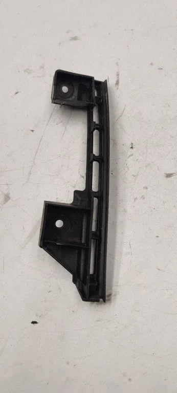 Esistange kinnitusklamber – Volkswagen Touran I (2003-2010)