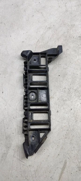 Front bumper mounting bracket 1t0807134a