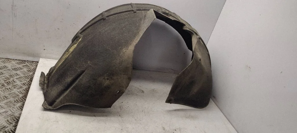 Front wheel arch liner splash guards – front left