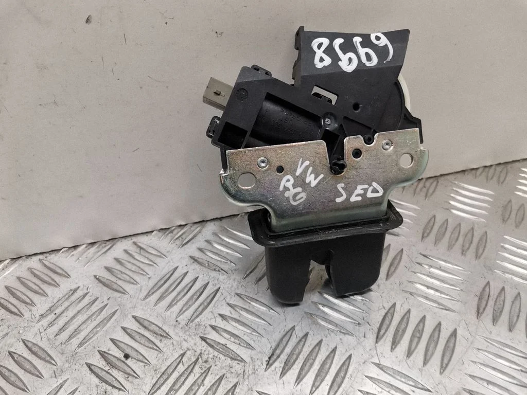 Tagaluugi lukk 4F5827505D