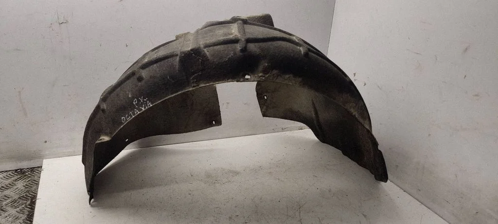 Front wheel arch liner splash guards – front left