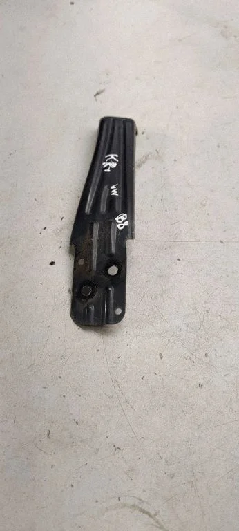 Aizmugurējā bufera turētājs 3g0809235