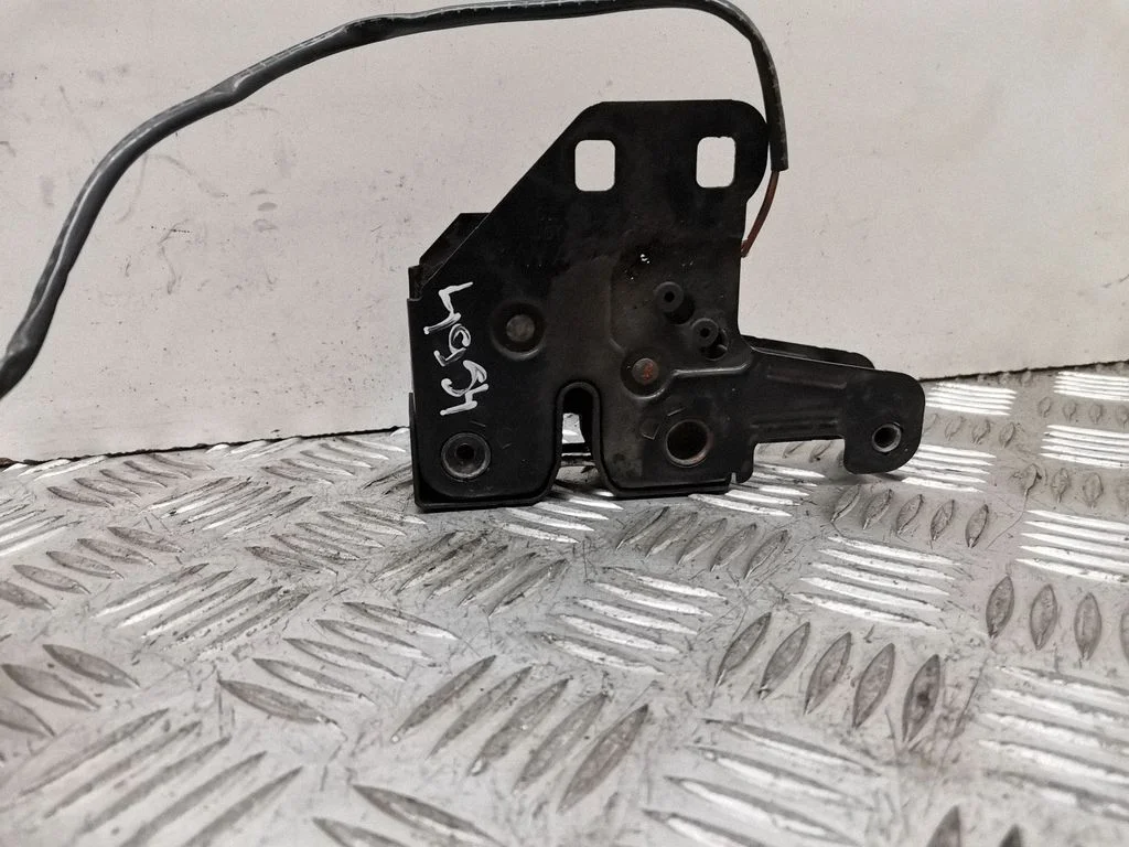 Engine bonnet/hood lock/catch 8D0923822