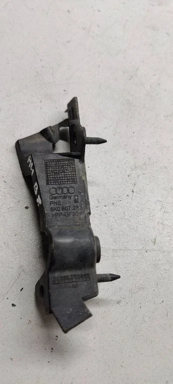 Rear bumper mounting bracket 8k0807283